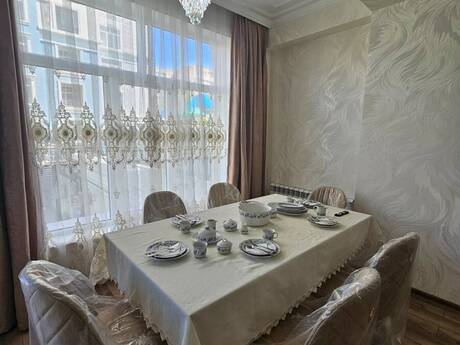 2-комн. новостройка - Насиминский  р. - 70 м²