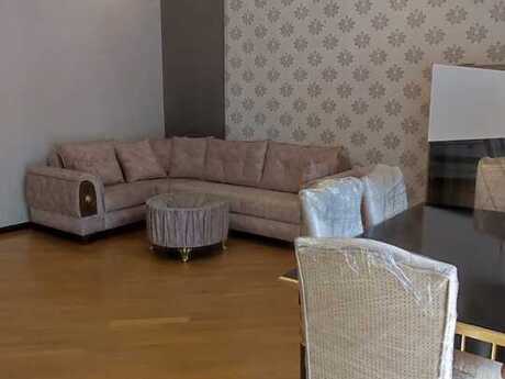 4-room apartment for rent, 150 m², Nəriman Nərimanov: 1 300 ₼/mo 2