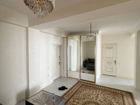 3-комн. новостройка - м. 20 января - 135 м²