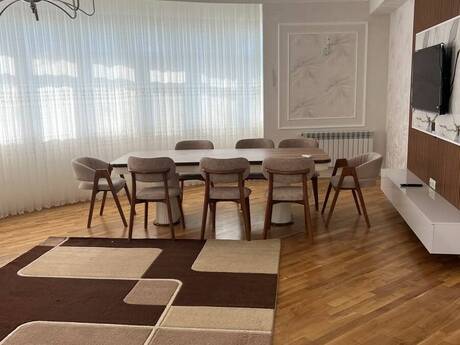 3-комн. новостройка - м. 20 января - 135 м²