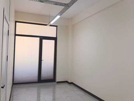 2-комн. офис - м. 28 мая - 49 м²