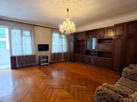 Объявление №6311806 - Баку, м. 28 мая, 3-комн., 90 м², 5/5 этаж