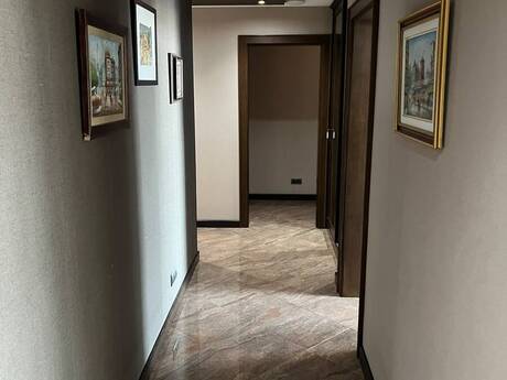 5-комн. новостройка - м. Ичеришехер - 200 м²