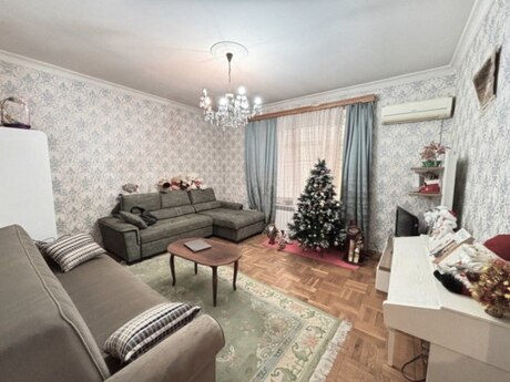 4-комнатная квартира, 145 м², İçəri Şəhər: 420 000 ₼ 4