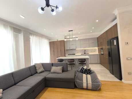 4 otaqlı yeni tikili - Şah İsmayıl Xətai m. - 175 m²