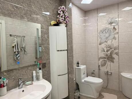 3-room apartment for rent, 136 m², Elmlər Akademiyası: 1 600 ₼/mo 5