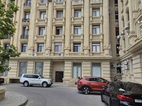 4 otaq · 125 m² · 4/5 mərtəbə, Bayıl