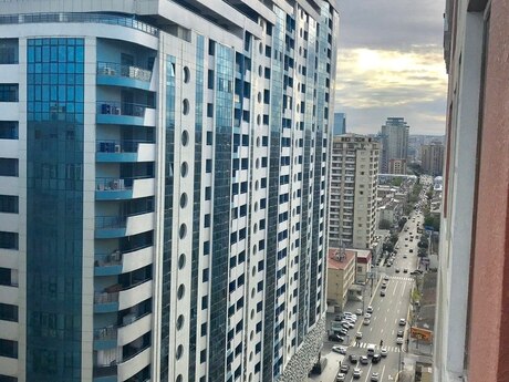 Elan №6312157 - Bakı, Şah İsmayıl Xətai m., 3 otaqlı, 120 m², 12/18 mərtəbə