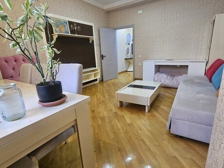 2-room apartment for rent, 100 m², Nəsimi: 599 ₼/mo 3