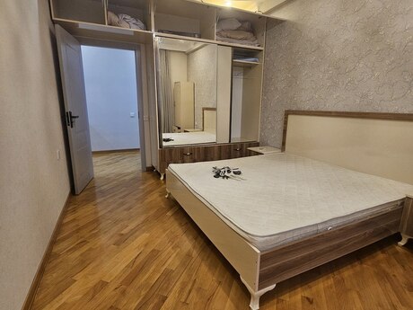 2-room apartment for rent, 100 m², Nəsimi: 599 ₼/mo 4