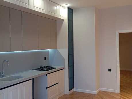 4 otaqlı mənzil, 162 m², 8 Noyabr: 385 000 ₼ 4