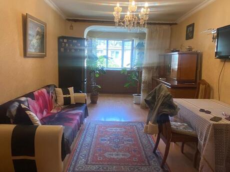 Elan №6312313 - Bakı, Elmlər Akademiyası m., 2 otaqlı, 75 m², 3/3 mərtəbə
