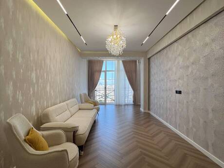 Elan №6312328 - Bakı, Badamdar q., 4 otaqlı, 135 m², 16/17 mərtəbə