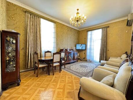 Elan №6312561 - Bakı, Elmlər Akademiyası m., 3 otaqlı, 90 m², 3/5 mərtəbə