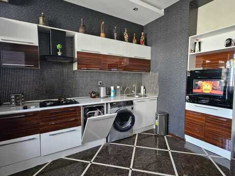 Elan №6312564 - Bakı, 8 Noyabr m., 3 otaqlı, 136 m², 10/17 mərtəbə