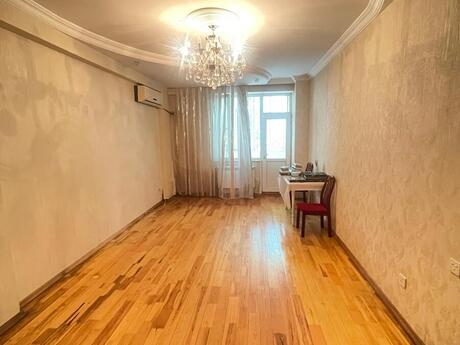 3 otaqlı mənzil, 125 m², Neftçilər: 278 000 ₼ 2