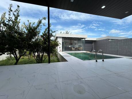 4 otaqlı həyət evi/bağ evi - Şüvəlan q. - 170 m²