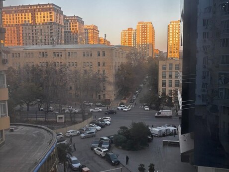 4 otaqlı mənzil, 180 m², 28 May: 460 000 ₼ 2