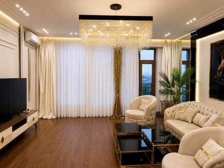 Kirayə 3 otaqlı mənzil, 170 m², 28 May: 2 700 ₼/ay 2