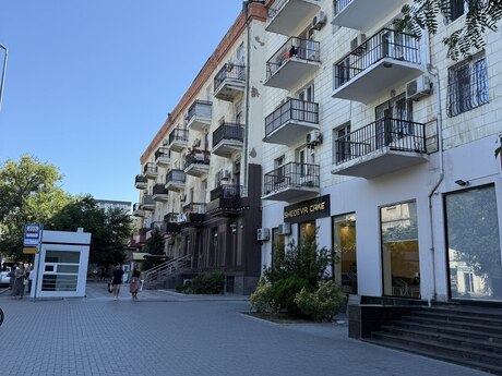 Elan №6312773 - Bakı, Bayıl q., 3 otaqlı, 78 m², 2/4 mərtəbə