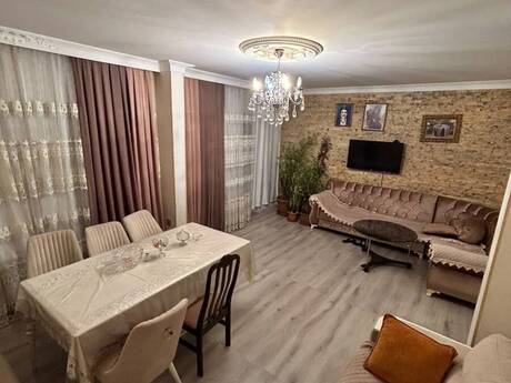 5 otaqlı köhnə tikili - İnşaatçılar m. - 130 m²