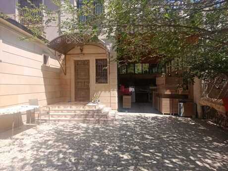 Объявление №6312880 - Баку, м. Ази Асланов, 5-комн., 200 м²