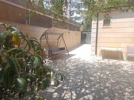 5 otaqlı həyət evi, 200 m², Həzi Aslanov: 400 000 ₼ 2