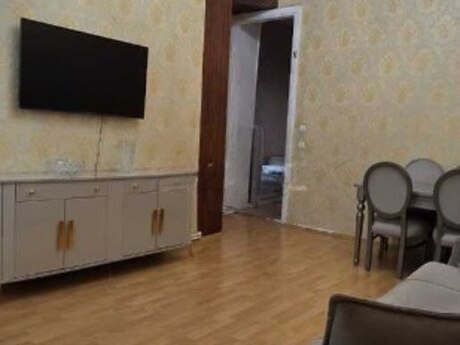 2 otaqlı mənzil, 48 m², 28 May: 134 000 ₼ 3