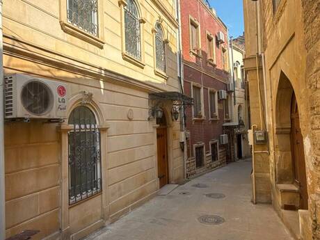 Elan №6313049 - Bakı, İçəri Şəhər m., 3 otaqlı, 75 m², 3/3 mərtəbə