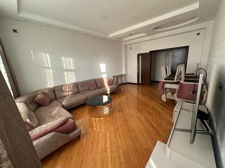 Elan №6313129 - Bakı, Nəsimi r., 3 otaqlı, 130 m², 16/18 mərtəbə