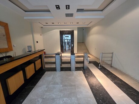 7 otaqlı ofis - Nizami m. - 250 m²