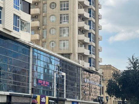 Elan №6313191 - Bakı, Şah İsmayıl Xətai m., 3 otaqlı, 130 m², 7/17 mərtəbə
