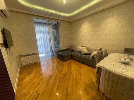 Elan №6313239 - Bakı, Dərnəgül m., 2 otaqlı, 67 m², 10/15 mərtəbə