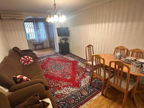 Elan №6313442 - Bakı, Nizami m., 2 otaqlı, 52 m², 2/5 mərtəbə