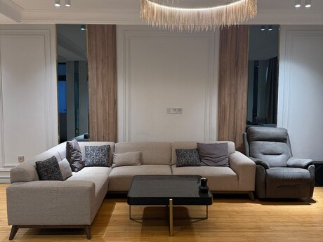 Kirayə 3 otaqlı mənzil, 170 m², Nərimanov: 2 000 ₼/ay 3