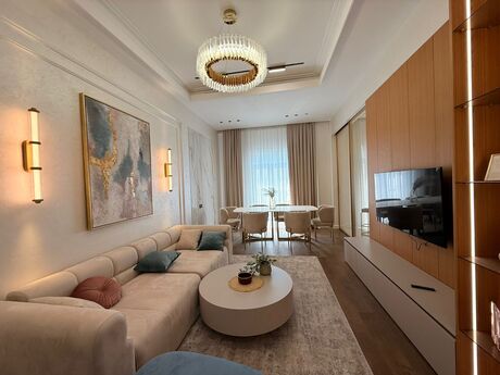 3 rooms · 110 m² · floor 4/7, Ağ şəhər