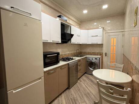Kirayə 2 otaqlı mənzil, 60 m², Memar Əcəmi: 800 ₼/ay 2