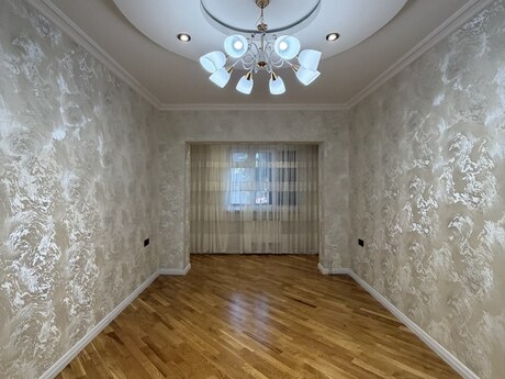 3 otaqlı köhnə tikili - Bakıxanov q. - 80 m²