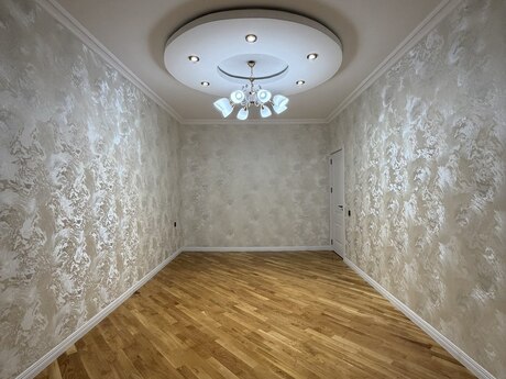3 otaqlı köhnə tikili - Bakıxanov q. - 80 m²