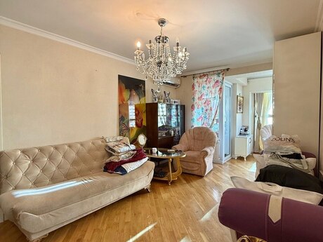 Elan №6313827 - Bakı, Nizami m., 2 otaqlı, 55 m², 2/5 mərtəbə