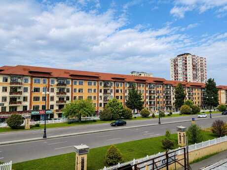 Объект - м. Насими - 400 м²