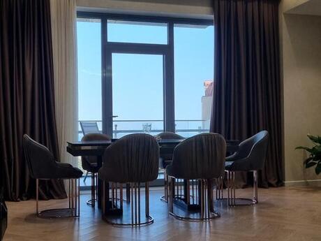 2-комн. новостройка - м. Ичеришехер - 105 м²