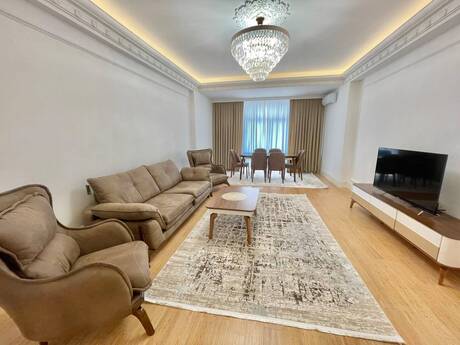 2 otaqlı mənzil, 111 m², Nərimanov: 339 000 ₼ 2