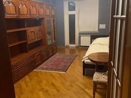 Kirayə 3 otaqlı mənzil, 170 m², 28 May: 1 200 ₼/ay 4