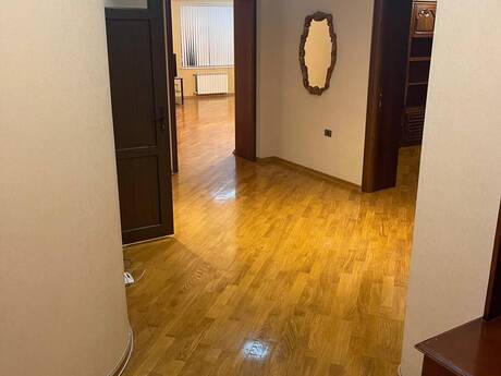 Kirayə 3 otaqlı mənzil, 170 m², 28 May: 1 200 ₼/ay 5