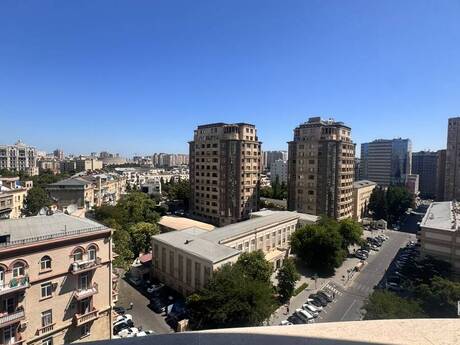 Elan №6314371 - Bakı, Nizami m., 4 otaqlı, 215 m², 9/23 mərtəbə
