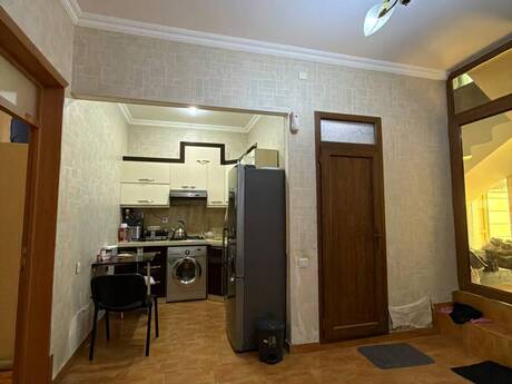 6 otaqlı həyət evi, 240 m², Qara Qarayev: 268 000 ₼ 4