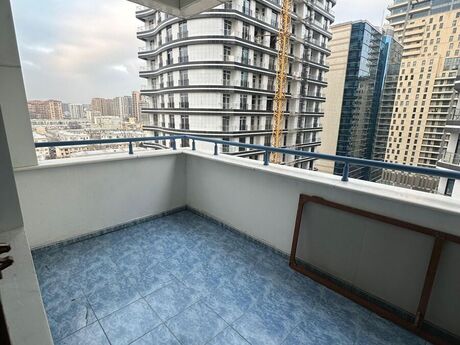 Kirayə 3 otaqlı mənzil, 180 m², 28 May: 1 999 ₼/ay 4