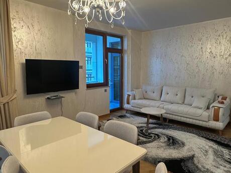 Elan №6314549 - Bakı, 28 May m., 3 otaqlı, 180 m², 11/22 mərtəbə