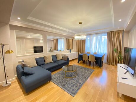 Elan №6314601 - Bakı, İçəri Şəhər m., 3 otaqlı, 105 m², 3/5 mərtəbə